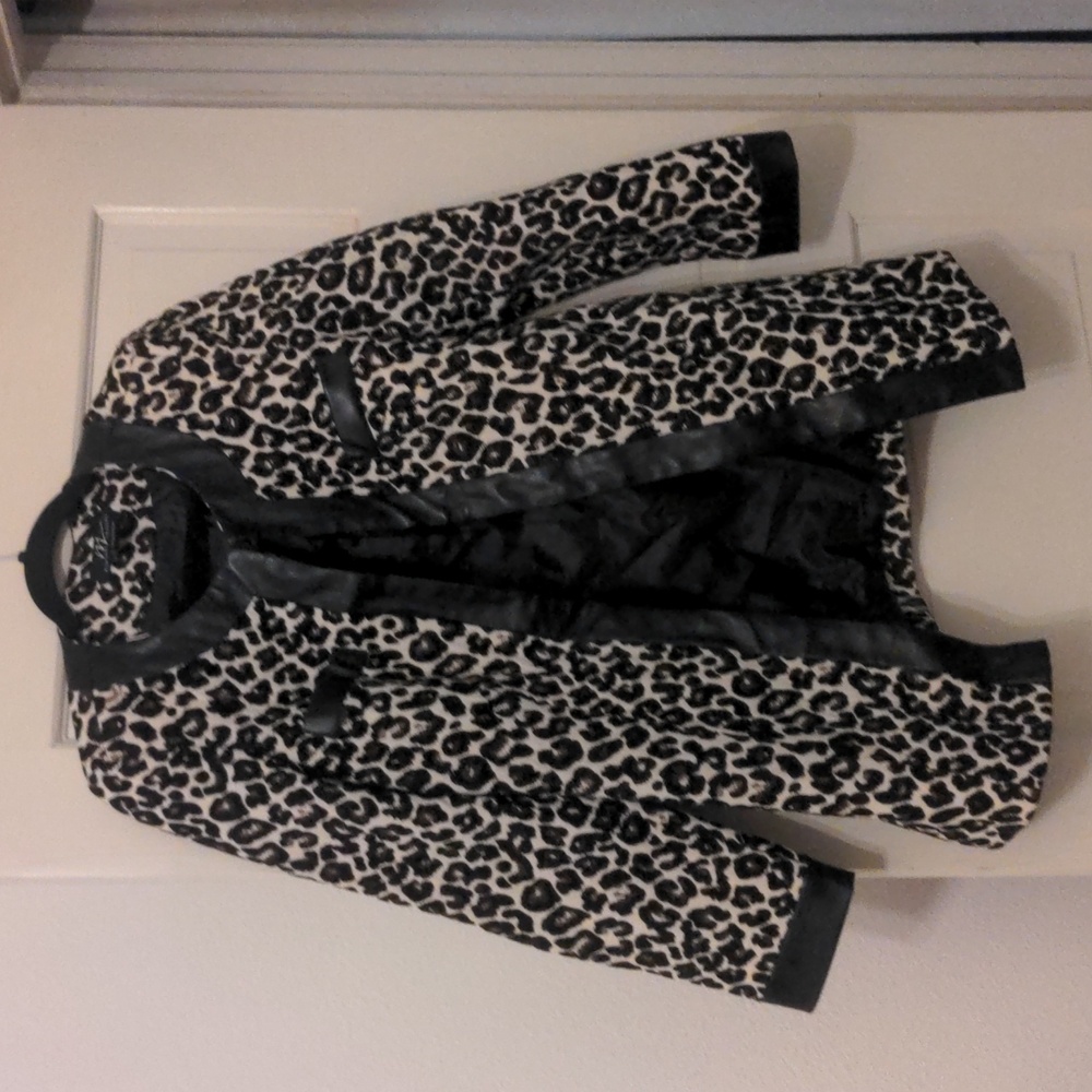 Leopard print Jacket with faux leather